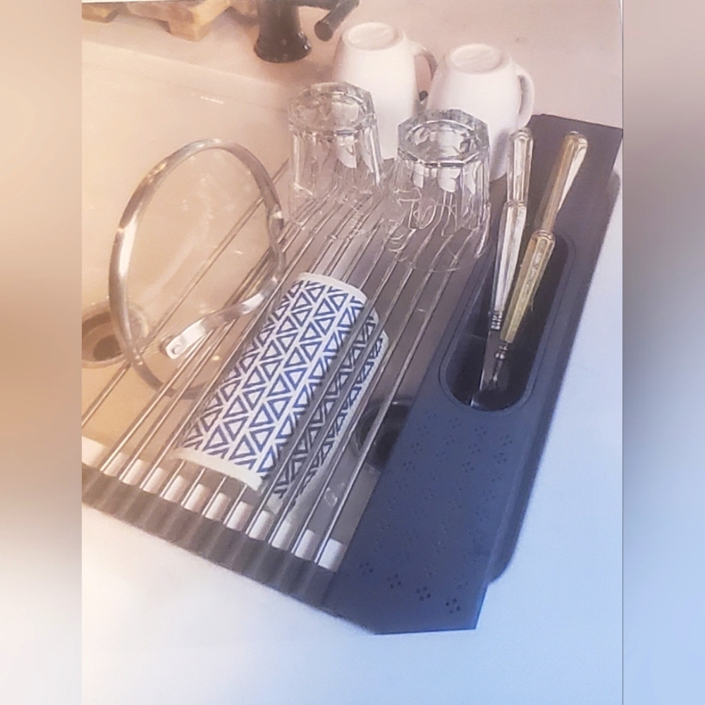 Drying Rack Silicone and stainless steel 20 inches long by 11 inches wide